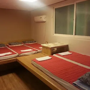Bong House , 서울특별시 대한민국
